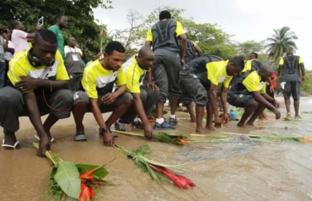 Recueillement et émotion pour la Zambie