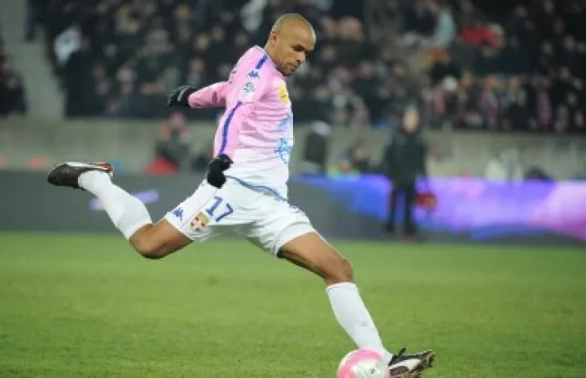 Evian: Angoula de retour