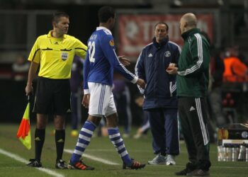 Matip voit rouge, Makoun prend l&rsquo;avantage