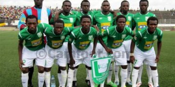 E1: Union loupe le coche