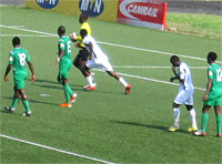 E1: Union tenue en échec par New Stars