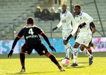 Lille se rapproche, Auxerre s&rsquo;enfonce