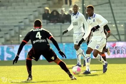 Lille se rapproche, Auxerre s&rsquo;enfonce