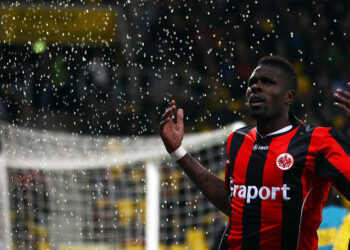 Idrissou envoie Francfort en Bundesliga
