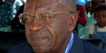 J-V. Tchienehom et la question de la double nationalité