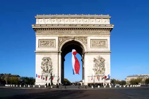 Camarilla de comploteurs à Paris