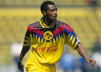 Omam Biyik était le protégé