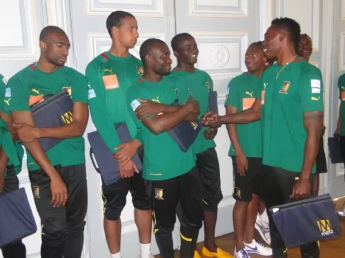 Matip de retour, Banana en attente