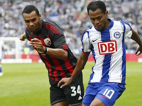 Qui pour remplacer Nkoulou ?