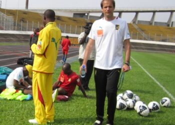 Lavagne : « Roger Milla aurait aimé que je parte, mais c&rsquo;est lui qui a été viré »