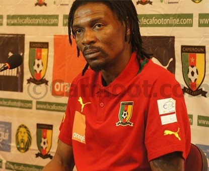 Song : « Qu’on laisse Lavagne travailler »