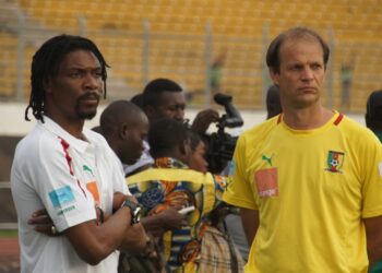 Les lions conspués à Mfandena