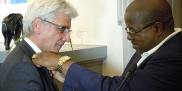 Emmanuel Wonyu dit merci à la ville de Kassel