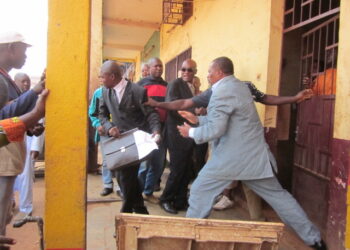 D2 Ouest: La Fecafoot place les barrages sous sa tutelle