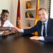 Alexandre Song a signé son contrat