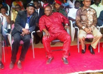 Le promoteur Nyassa Soleil et le gouverneur Okalia Bilaï Bernard