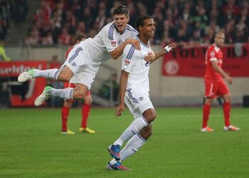 Schalke 04: Joel Matip buteur