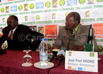 Iya souhaite une bonne chance à Akono