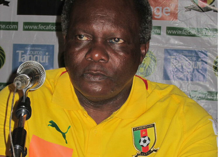 Lions: Akono face à la presse