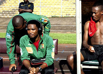 Reportage: Eto&rsquo;o, un lion écorché