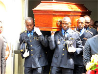 Théophile Abega: vers la dernière demeure (en images)