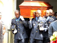 Théophile Abega: vers la dernière demeure (en images)