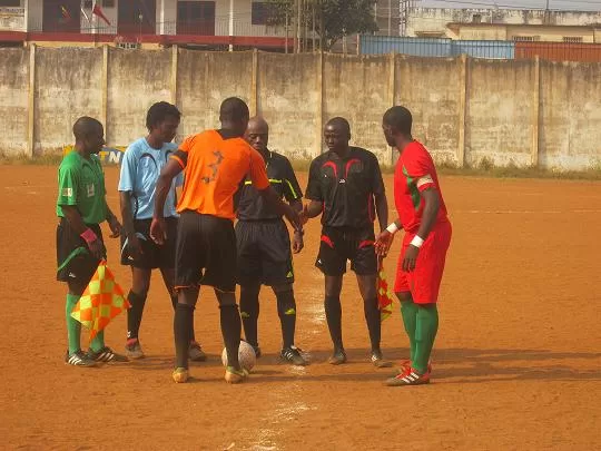 Solidarité: As Etoa Meki surprend Canon