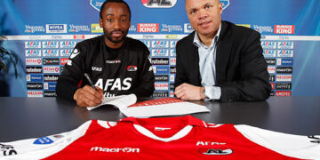 Lions en club: Overtoom signe à Az Alkmaar