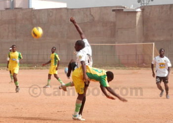 Aigle survole National Polytechnic à Bamenda (2-0)