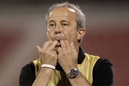 Lions Indomptables: Pierre Lechantre dans le viseur?