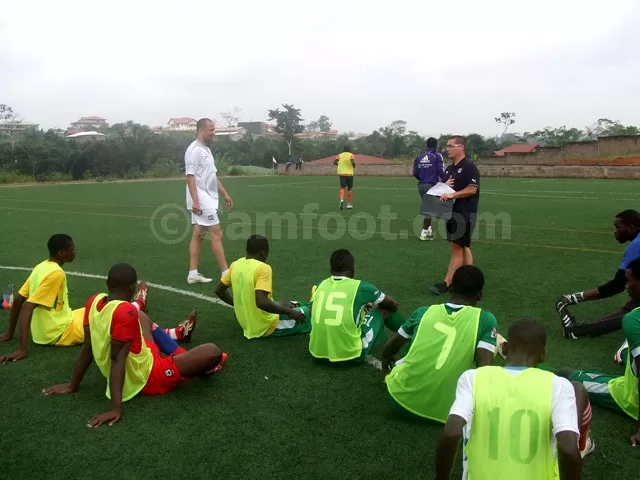 Bordeaux prospecte au Cameroun