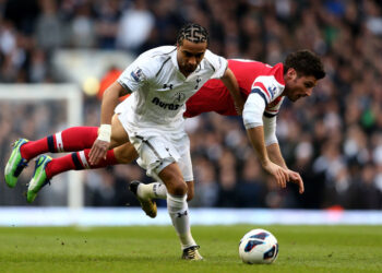 Assou-Ekotto et Tottenham en excellente forme