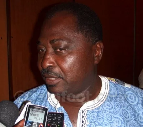 Emmanuel Ambane : « En groupe, les joueurs ne disent pas la vérité »