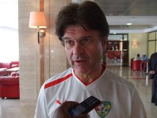 Six et le cas Adébayor: « J’ai une liste qui a été changée »