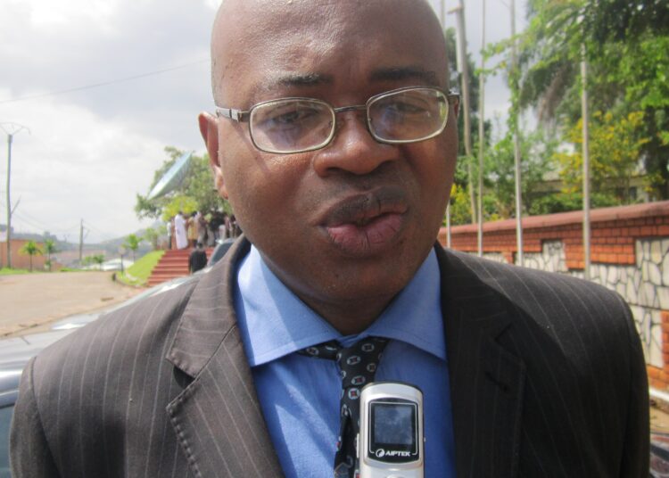 Pr. Owona Nguini: « Il est anormal d’exclure les footballeurs de la gestion du football »