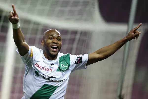 Etoundi buteur, Zoua dit au revoir à Frei