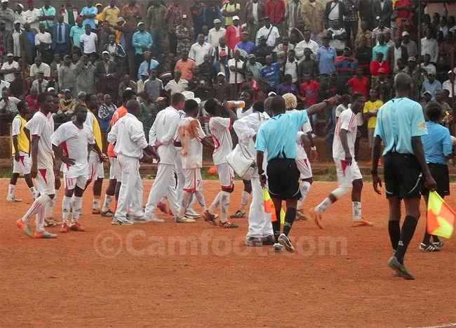 Le stade du Cenajes de Dschang suspendu