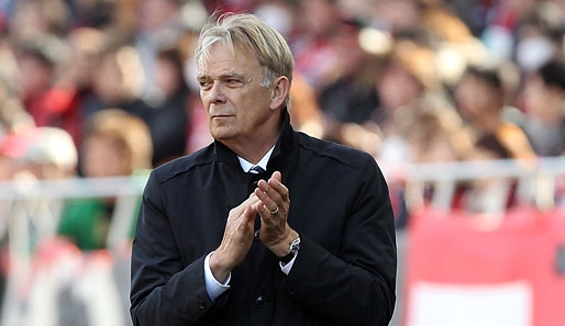 Lions Indomptables: Domenech et Volker au sprint final ?