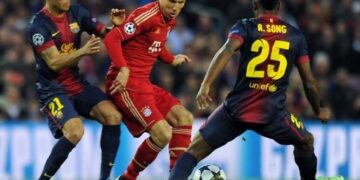 Alex Song joue et perd contre le Bayern