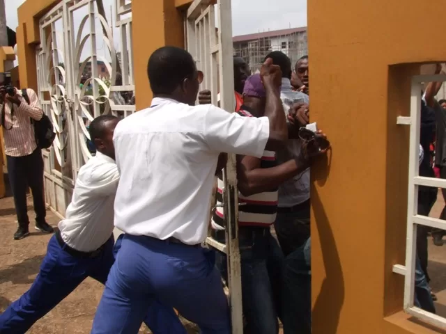 Les coulisses de l’Assemblée générale de la région du Littoral