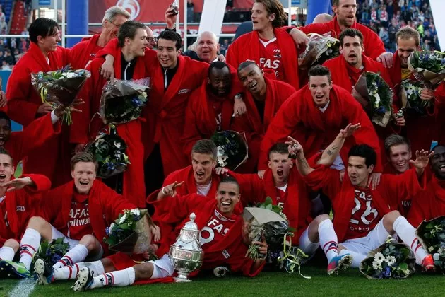 Pays-Bas : Overtoom, vainqueur de la coupe