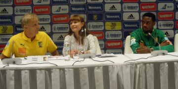 Échos de la conférence de presse
