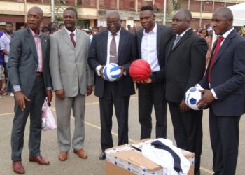 Kameni en Père Noël à l&rsquo;Université de Yaoundé I