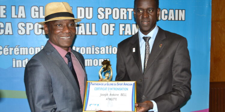 Bell intronisé au Panthéon de la Gloire du Sport Africain