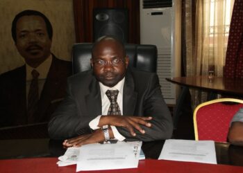 Tombi A Roko suspendu par John Ndeh