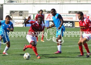 Tunisie: Kom, Mengolo et Lavagne en finale