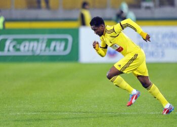 Russie: Anzhi veut réduire le salaire d&rsquo;Eto&rsquo;o fils