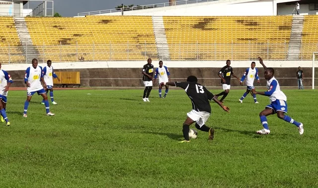 Ces arrêts de championnats qui pèsent