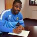 Blackburn Rovers : Songo’o signs