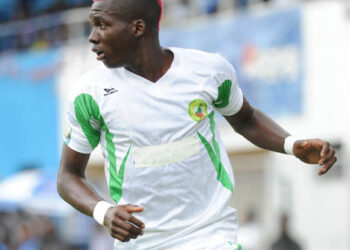 Ambroise Oyongo Bitolo à Lille